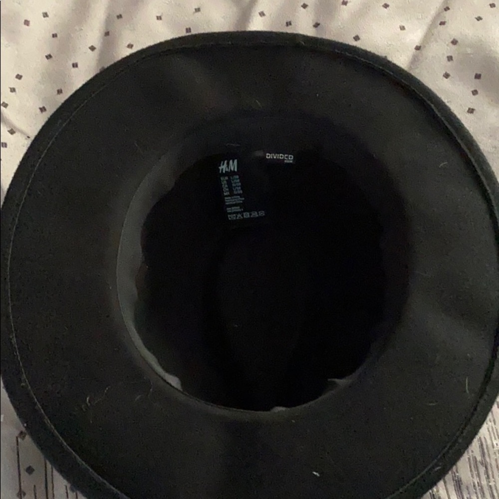 H&M hat